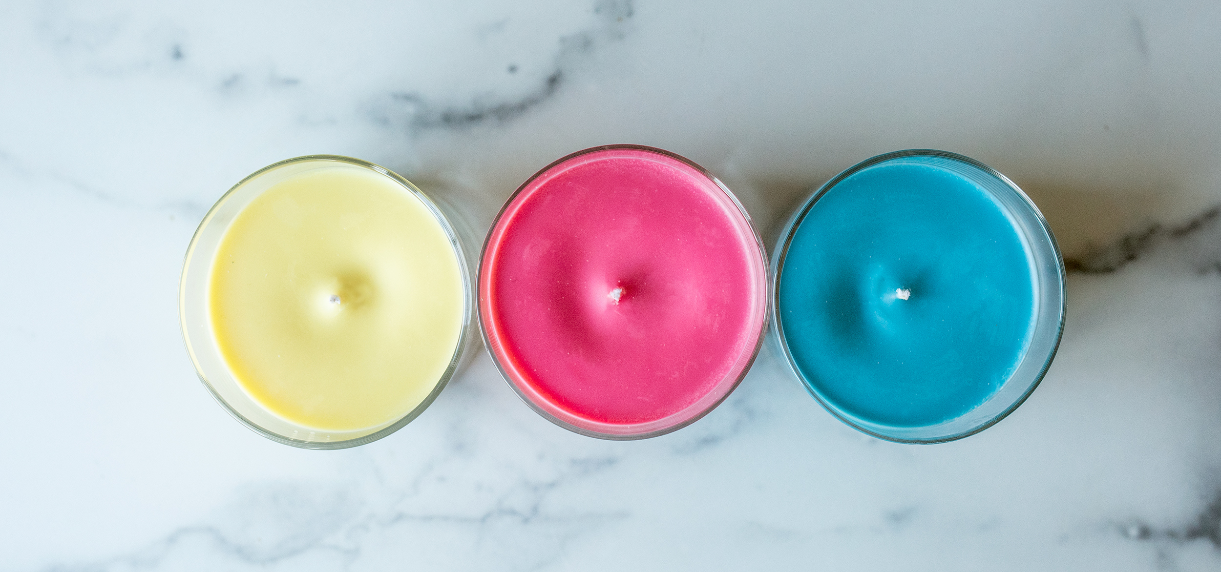 Premium Photo  Close up of white soy wax flakes for candle making in a  ceramic bowl