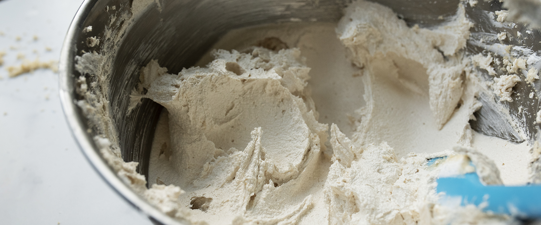 Whipped foaming bath butter and brown sugar.