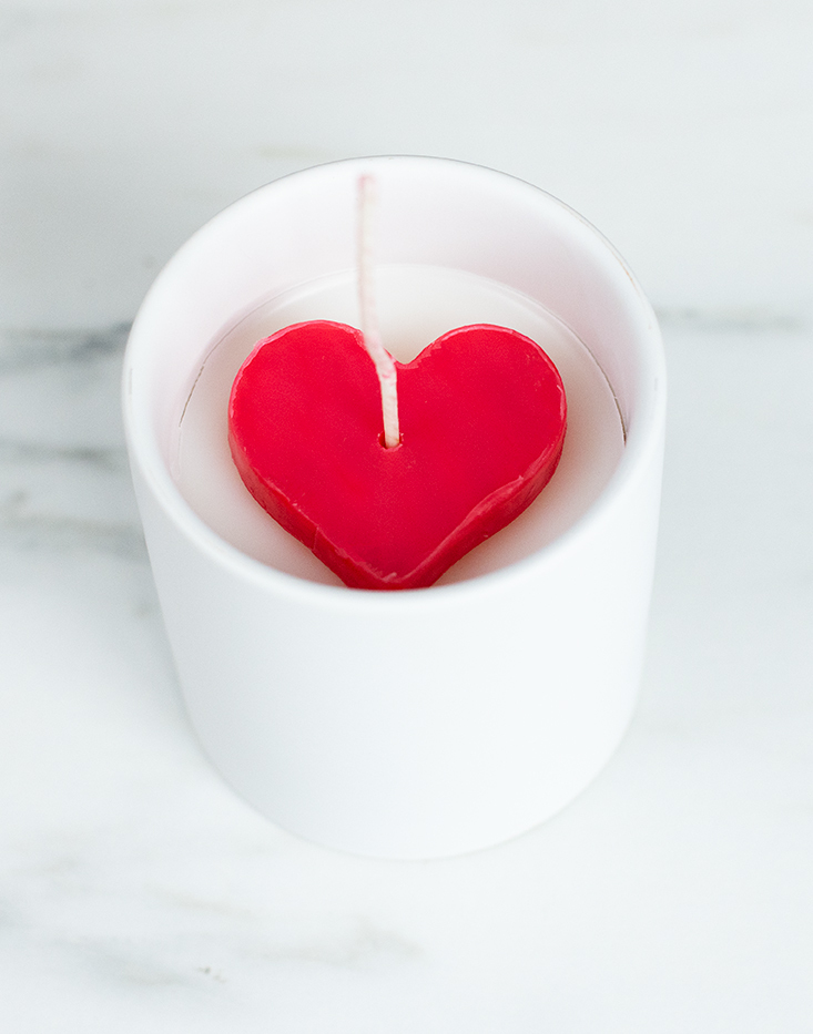 Embedded Heart Container Candle - CandleScience